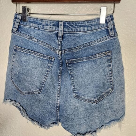 Free People x We The Free Curvy Vintage High Rise Denim Shorts Women's Size 27 - Picture 7 of 7